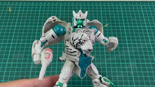 Transformers BWVS04 Tigatron Robot mode to Tiger mode [upl. by Onileba]