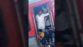 Ballia se jane wali gari senani hai jis main bher bahut haishortvideo viralvideo train [upl. by Hada954]