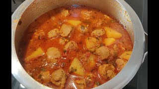 प्रेशर कुकर मे बनाएं आलू सोया बड़ी की सब्जी आसान तरीके से  Quick Aloo Soyabean ki Sabji in Cooker [upl. by Kailey561]