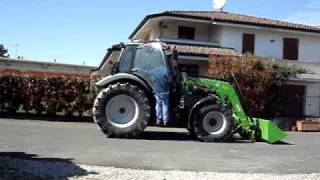 Caricatore frontale CF3 per Agrotron 105 [upl. by Patnode275]