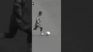 اغرب لاعب في كرة القدم☠️ كرةالقدم football السعودية العراق اكسبلور explore shorts fyp vir [upl. by Etnahc310]