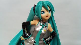 初音ミクちゃんのプライズフィギュア💚 Figure Hatsune Miku 💚 [upl. by Nell198]