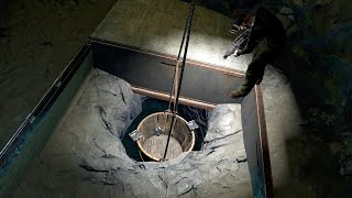 RAIDING a MAXIMUM SECURITY CAVE BASE on VANILLA day 2 [upl. by Lotson323]