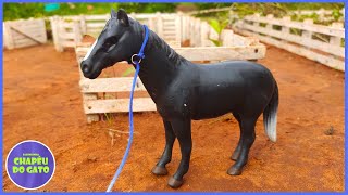 Fazenda de Brinquedo BANHANDO A NOSSA MANADA DE CAVALOS [upl. by Sauers]