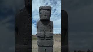 Las ruinas de Tiahuanaco 🏛️ esconden misterios travel incasparadise viajandosinlimites [upl. by Annahvas]