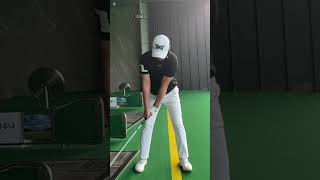 10번 보세요 아이언을 눌러쳐야 하는이유 골프연습 골프레슨 골프장 골프 골린이 koreagolf golfswing golfgolftips [upl. by Kartis]