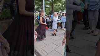 Las bailarinas de la Plaza Libertad al compás de la cumbia baile musica dance yajaira [upl. by Gnoz]