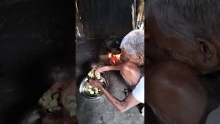 Poor family lifestyle 😟 oldage poor 90years oldman cooking villagepeople dukhinimayerjibon [upl. by Laural]