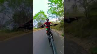 Gaana Gaana 🚴🚴🚴❤️👦Kya Speed He Bhai youtubeshortsviral [upl. by Erdnaek]